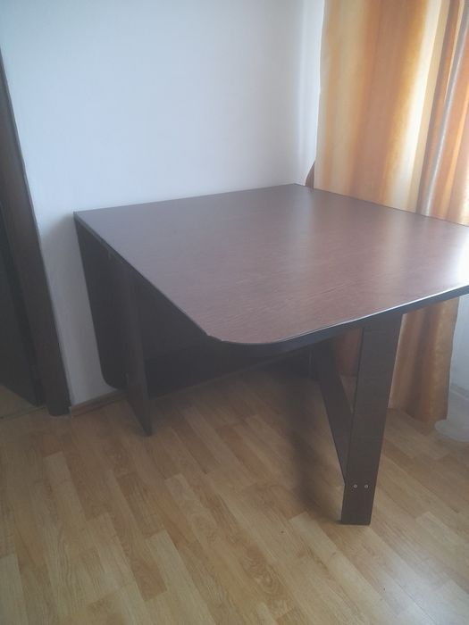 Masă extensibilă