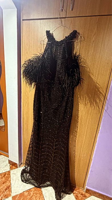 Rochie neagra  marimea 48