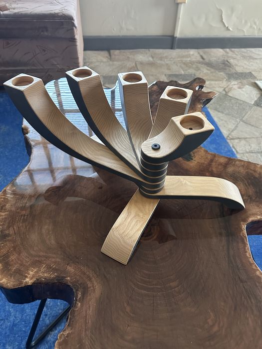 Дървен свещник от ясен