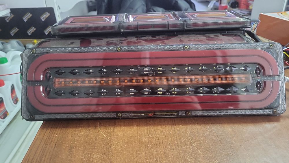 Фонари заднии диодные на 24 вольта