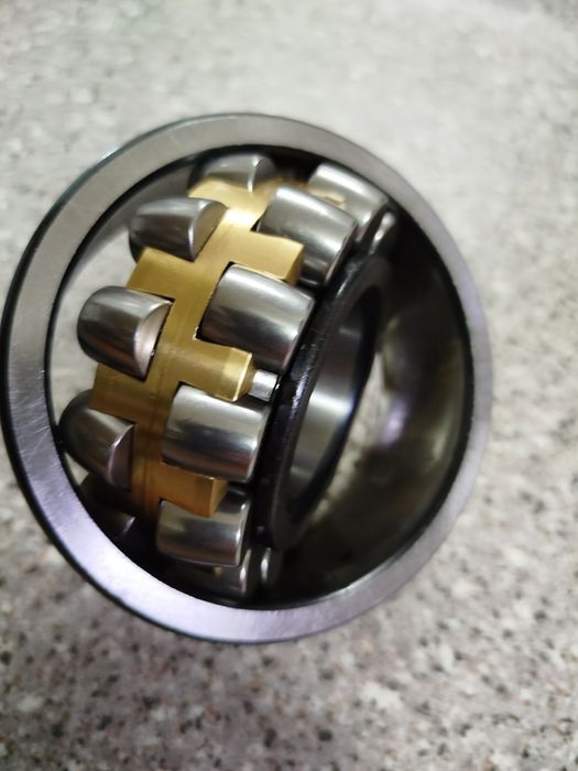 Подшипник на сельхоз технику.