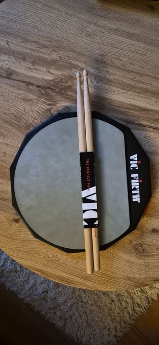 Vic Firth set Pad de studiu + bețe  antrenament pentru tobe