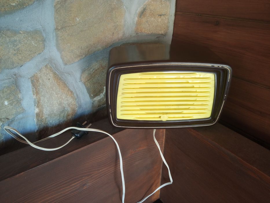 Радиоточка ( бакелитова).3 броя.