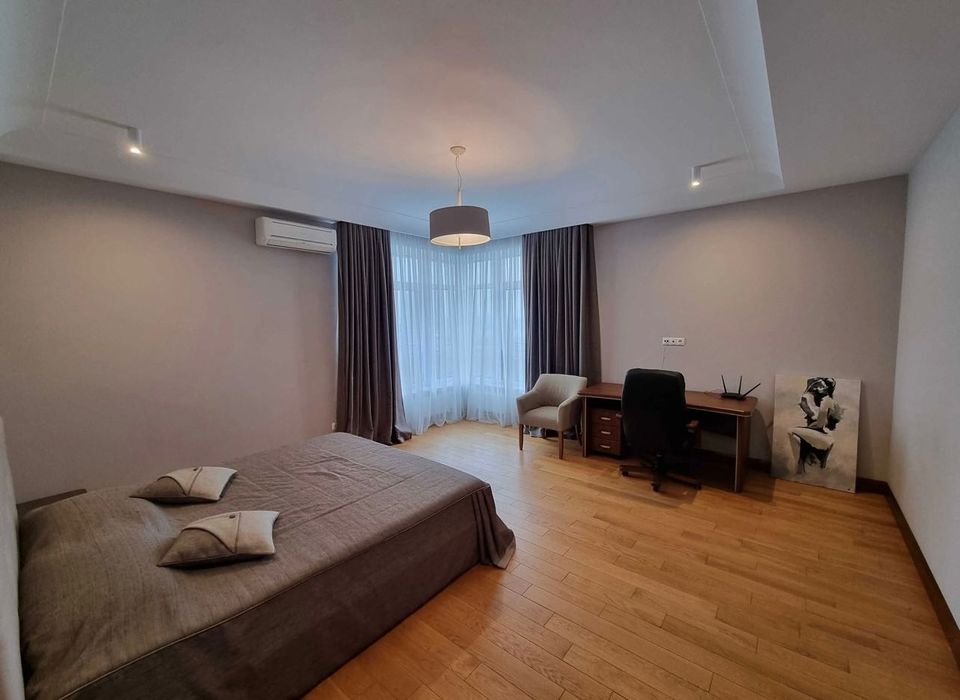 Ойбек Тарас Шефченко 4 комнт г Аренда новая квартира в новостройке