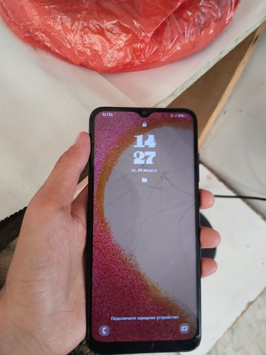 Продам смартфон Samsung Galaxy A04e