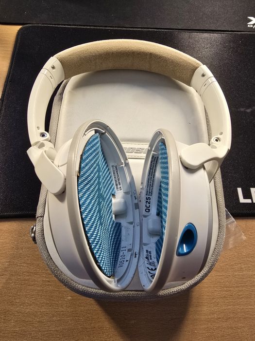 Casti Bose QC25 cu ipod touch gen 4 Targu Jiu • OLX.ro