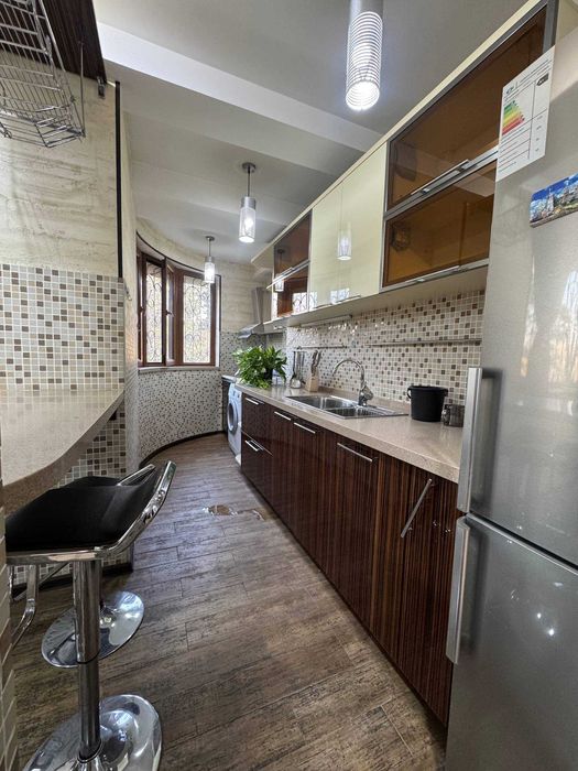 Сдается 4/4/12 Метро Космонавтов Айбек Жемчуг МВД Корзинка Ракат Баши