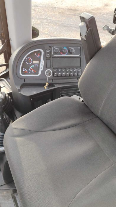 Buldoexcavator JCB 3CX