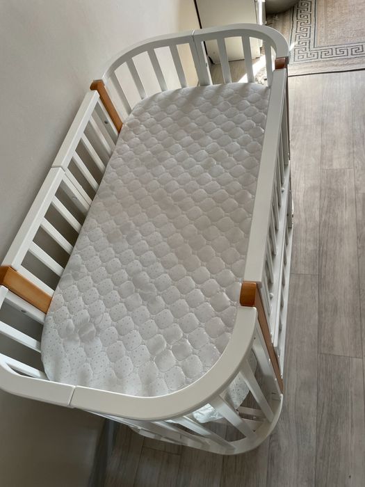 Продам манеж-кровать