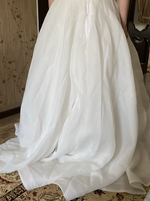 2 свадебных платья