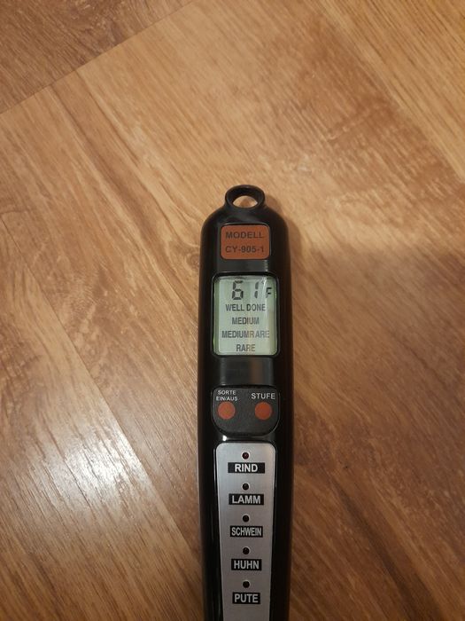 Termometru digital  furculița inox gril/protap