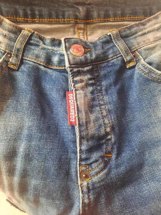 Blugi Dsquared2           .