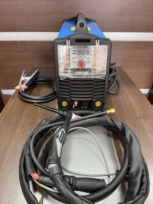 Заваръчен апарат  Redco TIG 200 AC/DC Pulse