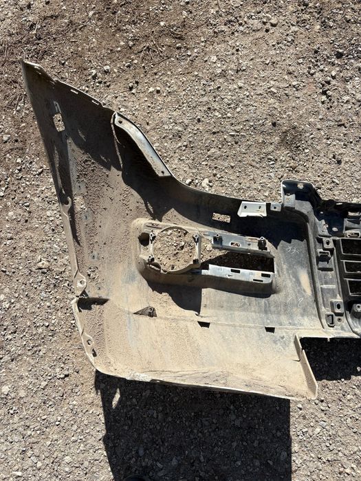 Бампер на мицубиси паджеро