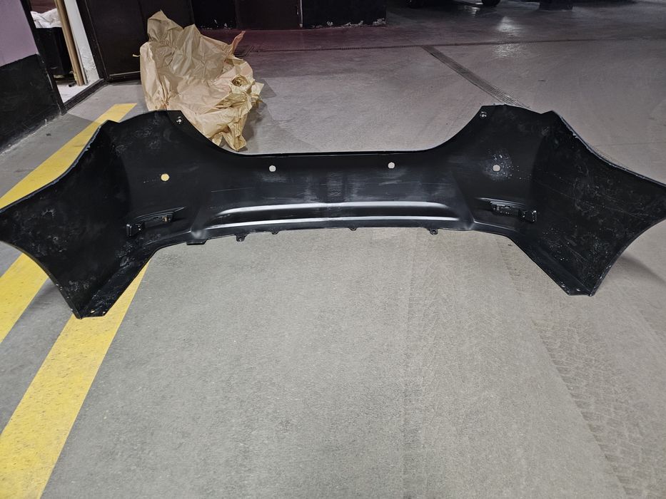 бампер задний Королла Оригинал!