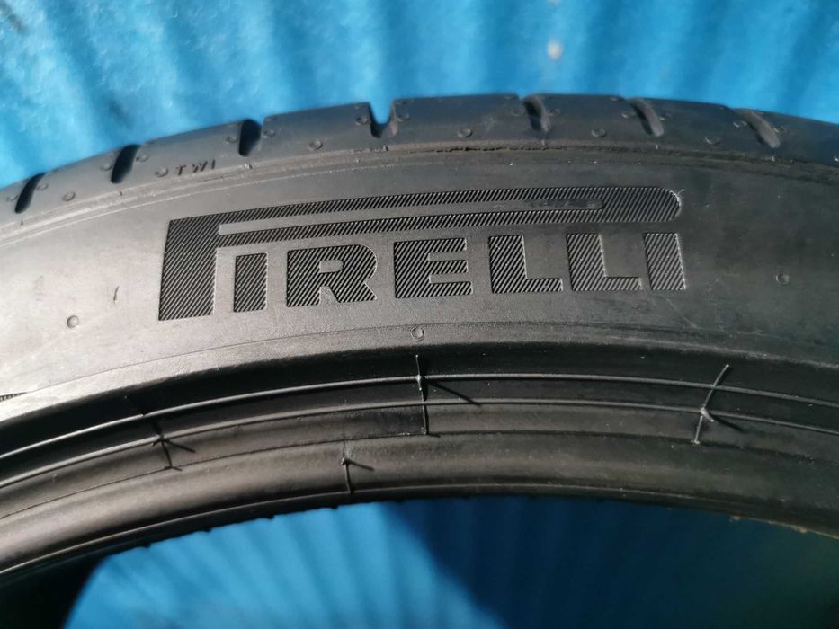 305/30 ZR21 pirelli 2 bucati