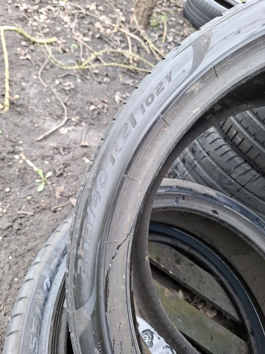 Vand 2 anvelope 255 40 21 pireli de vara dot 2020