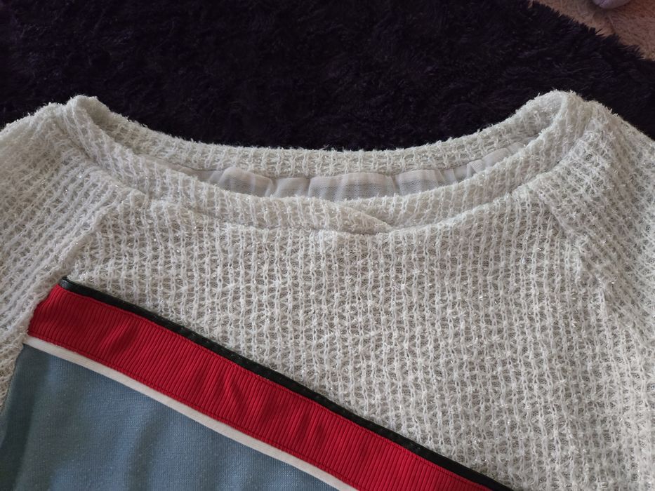 Пуловер Алесса и Love Moschino