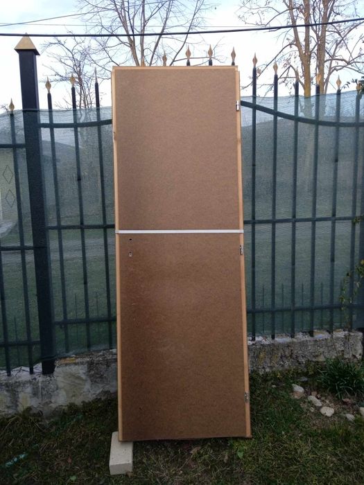 Фазерна врата с каса