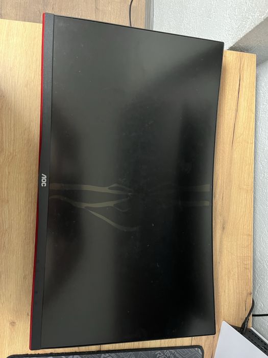 Продавам AOC 27” 240Hz