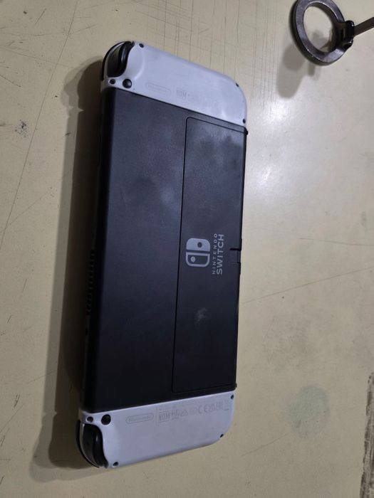 Nintendo Switch OLED предлогайте обмены