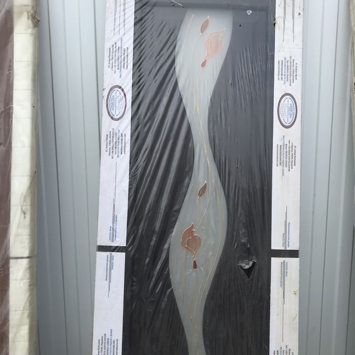 продам двери новые в упаковке