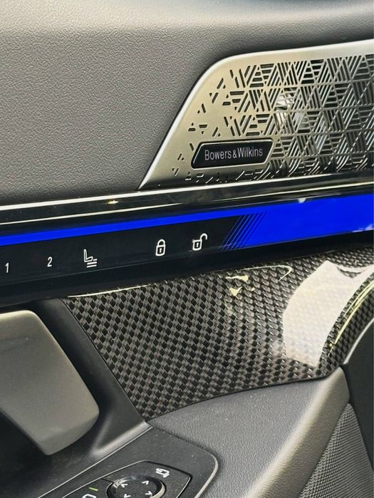 BMW i5 M60 2024 yil
