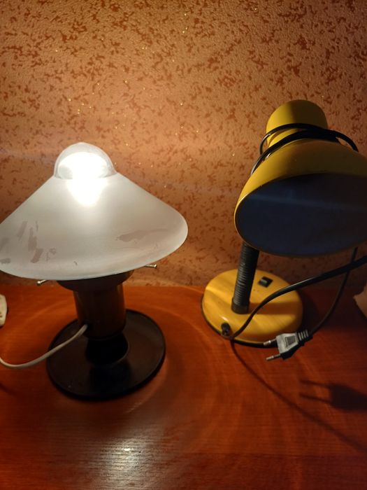 Продам лампы настольные