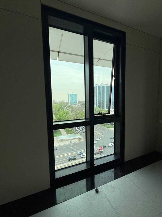 Nest One аренда офис 66 м2 мебель по запросу, торец 4 окна вид на Хумо