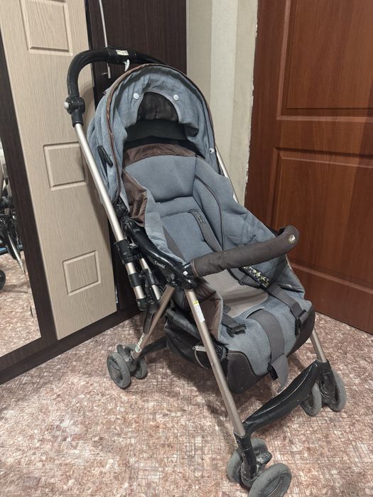 Прогулочная коляска Combi