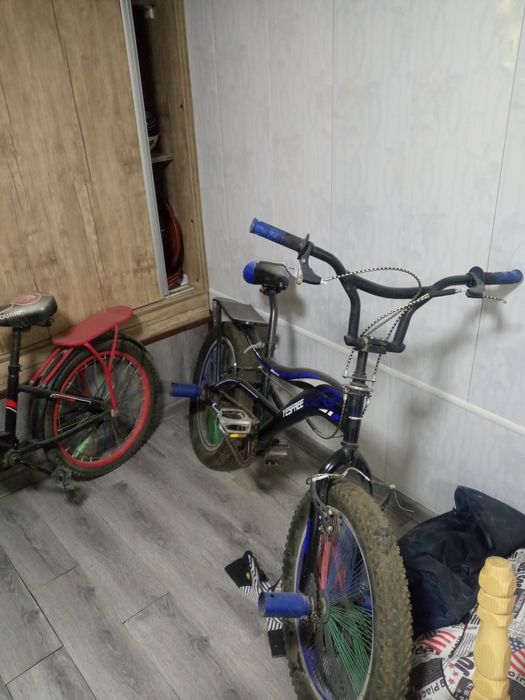 Detskiy velocipedes sotiladi holati yaxshi.