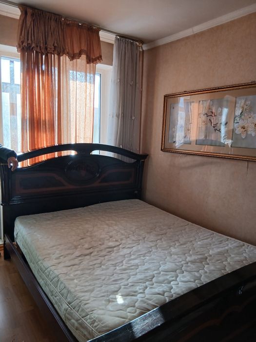 Мебел спальни и диван