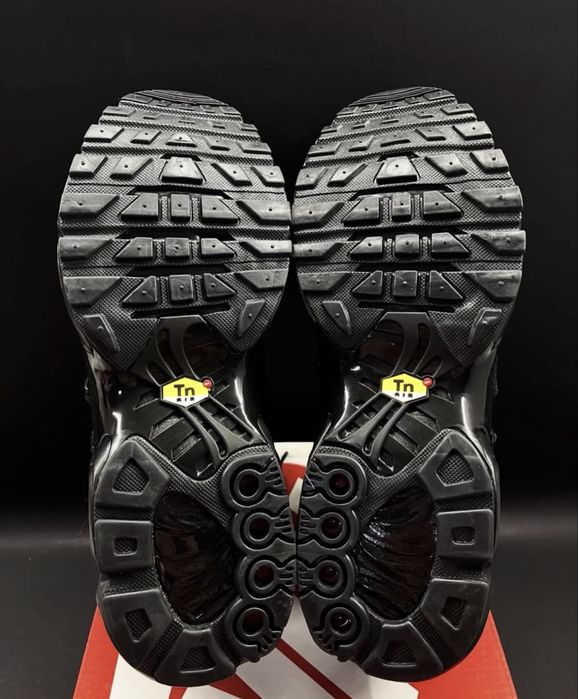 Nike TN Air Max Plus Utility Triple Black Reflective