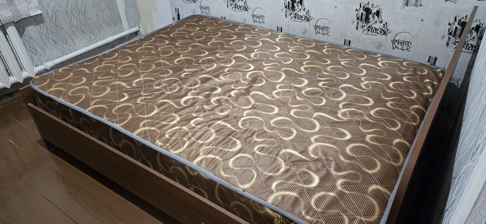 Кровати односпальные, двуспальные