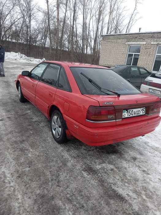 продам мазду лифтбек