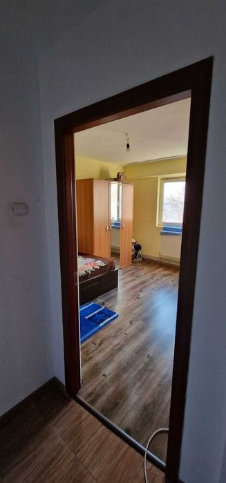 Vand apartament 2 camere decomandat