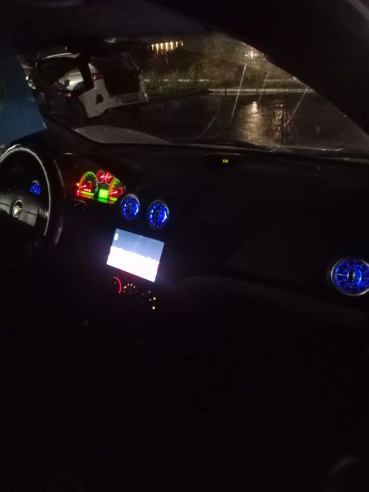 Продам автомобиль шевролет