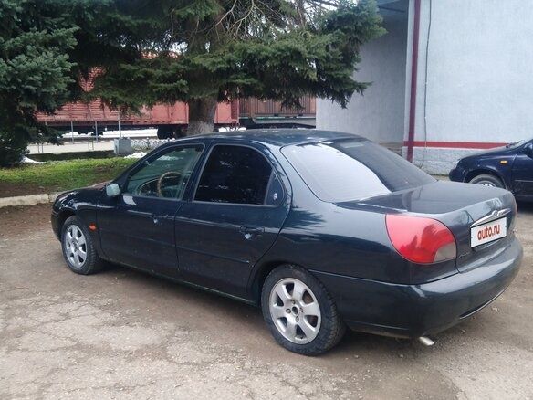 Форд Мондео 2 1997 года выпуска  сотилади