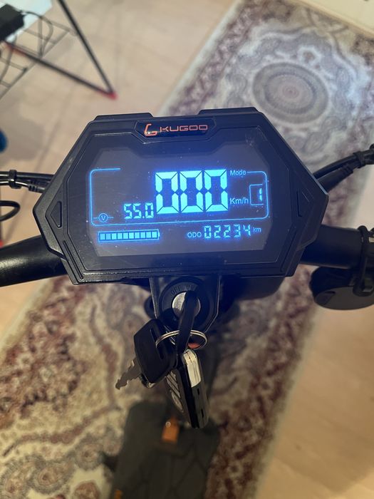 Электросамокат Kugoo M5 Pro срочно