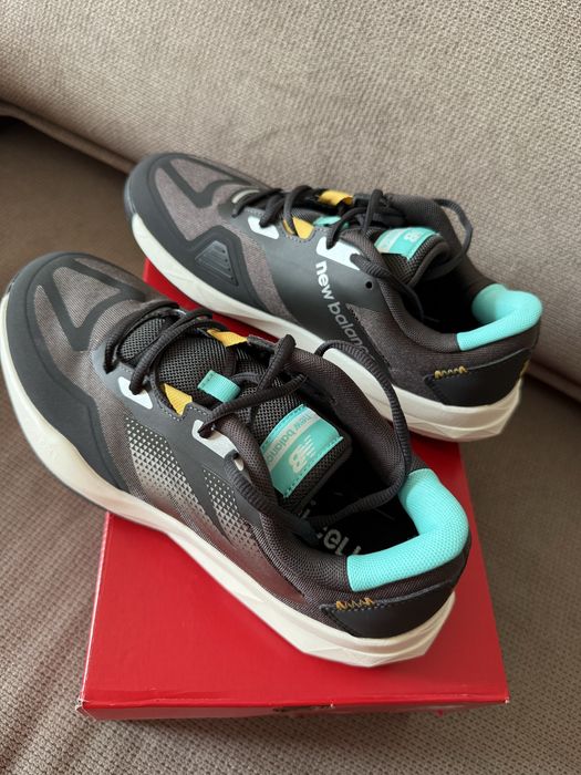 Теннисные кроссовки new balance