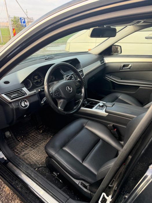 Vand Mercedes-Benz E 220