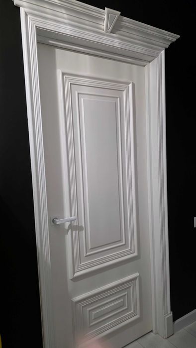 Двери межкомнатные б/у