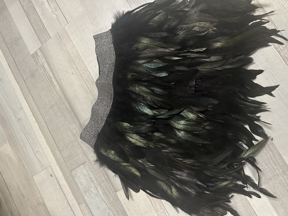 Юбка из перьев