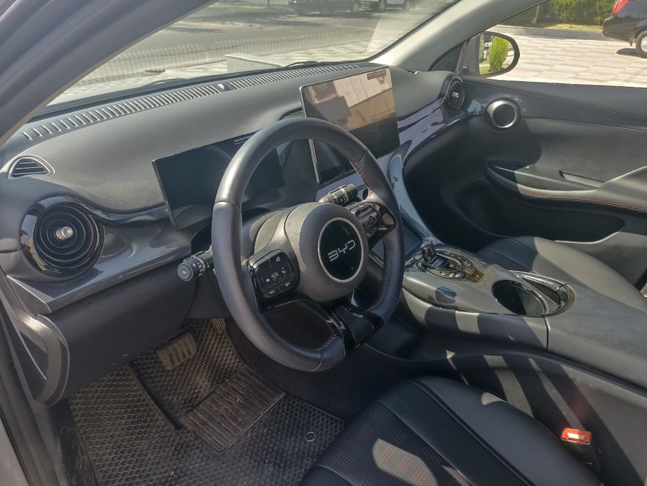 BYD E2 Luxury 405 km! 2025 yil! 2026 yil avtosalondan  olingan! Toza