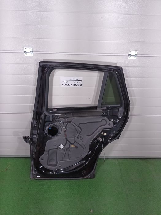 Vind ușa dreapta spate Bmw x1 f48 culoarea neagra