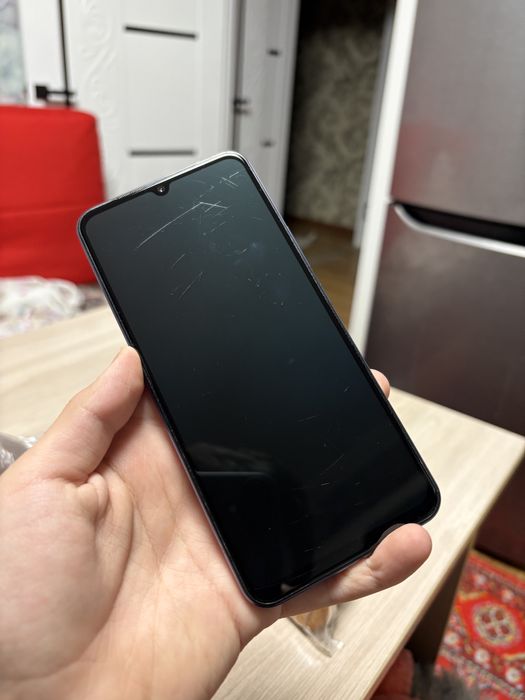 Продам смартфон Vivo v23e
