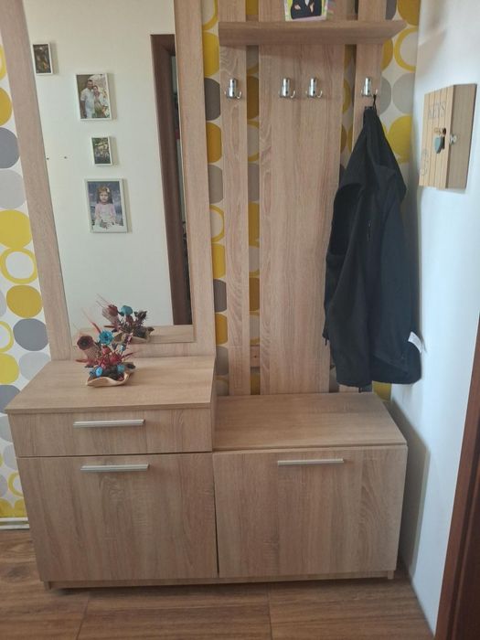 Vand mobilier living + hol+ masuta  cafea