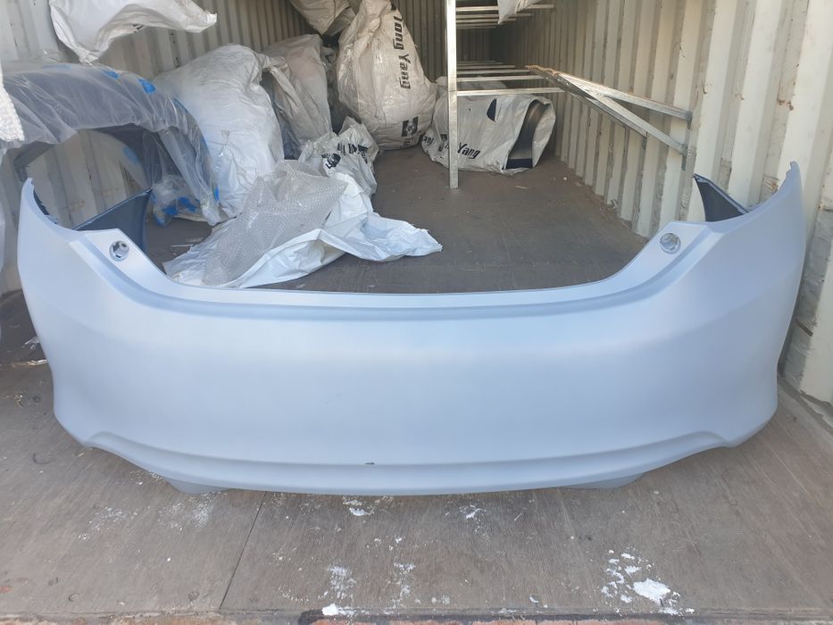 Бампер задний Camry 50 Америка LE