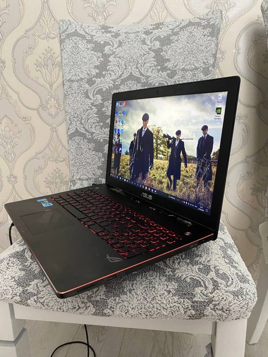 Ноутбук Asus G550JK