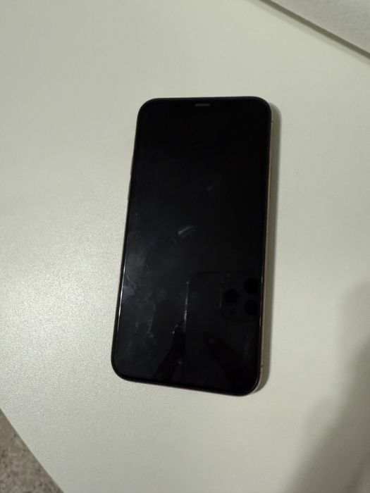Iphone 11 pro в хорошем состоянии